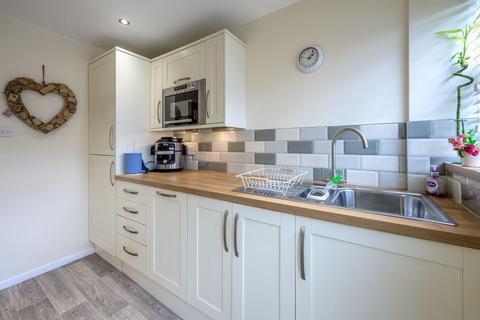 3 bedroom semi-detached house for sale, Thornleigh, Lower Gornal