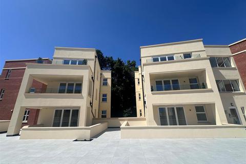 1 bedroom flat to rent, Monument Way, St Leonards on Sea