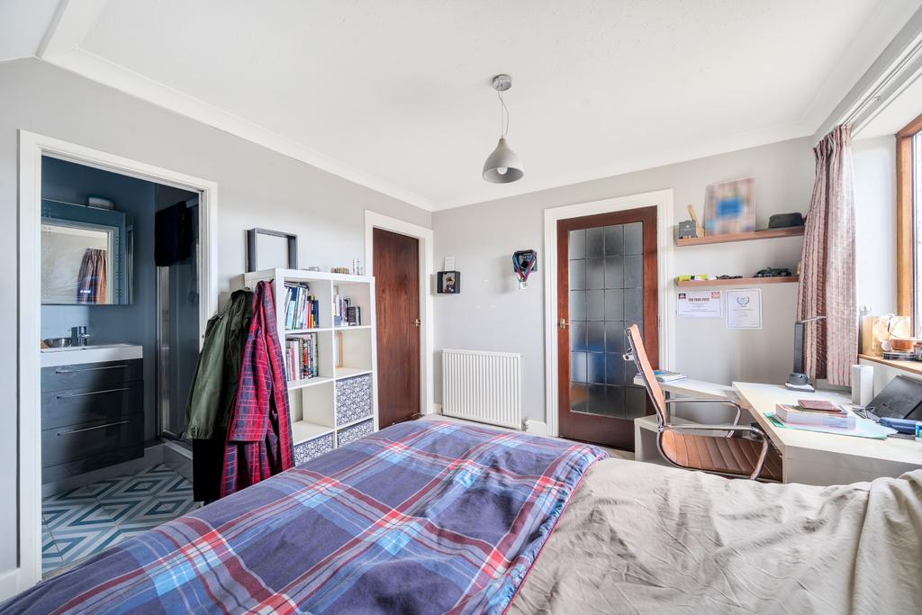 Bedroom 3 - 23