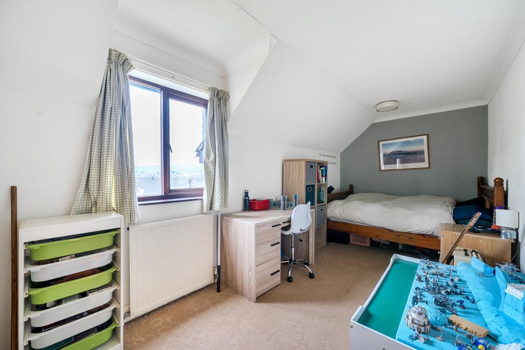 Bedroom 4 - 25