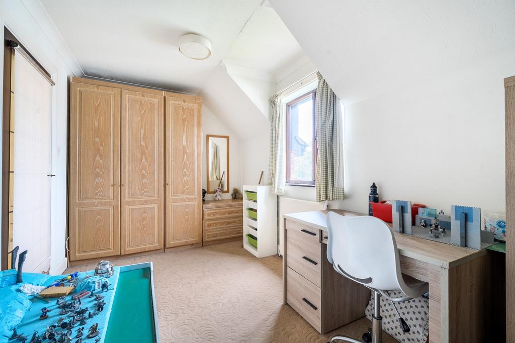 Bedroom 4 - 26