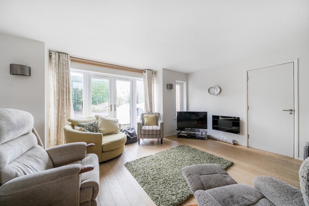 The Lodge Living Room - 43