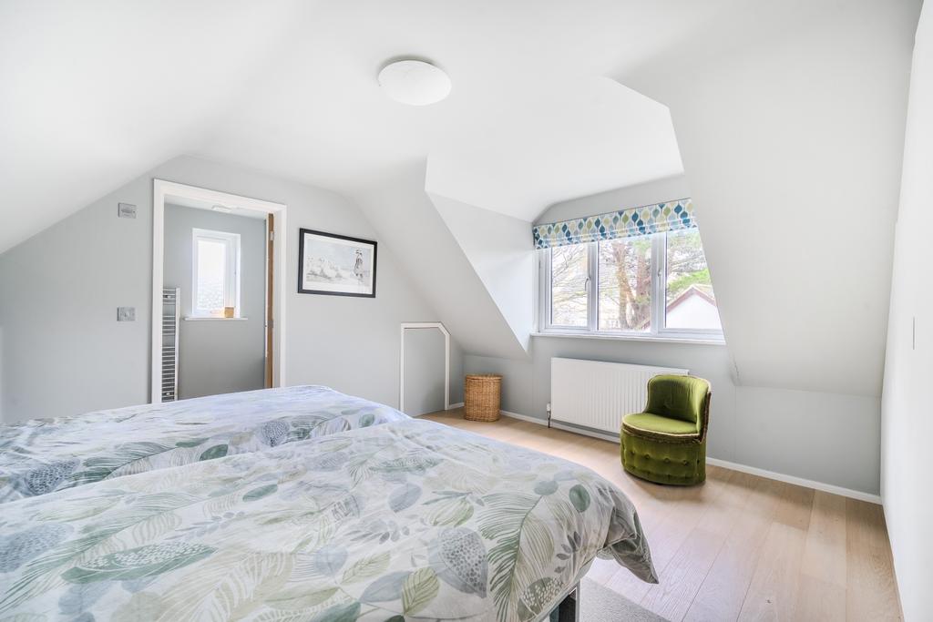 The Lodge Bedroom 2 - 48