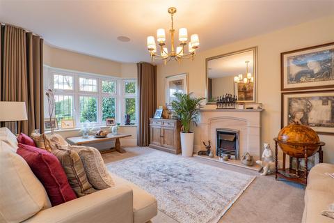 4 bedroom detached house for sale, Berry Avenue, Whittle-Le-Woods, Chorley