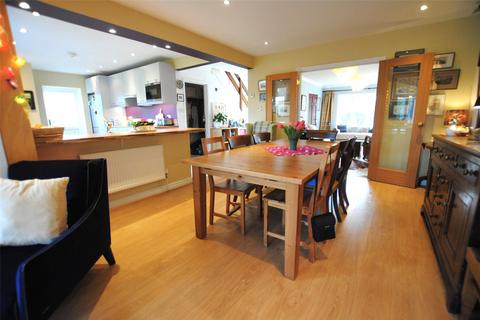 undefined, Heol Cefn Onn, Cardiff CF14