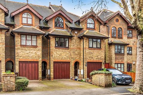 Overton Road, South Sutton, SM2
