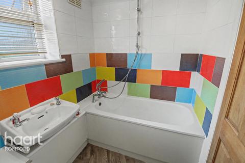 1 bedroom apartment to rent, Redcar Road, ROMFORD
