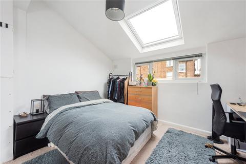 3 bedroom apartment for sale, Finsbury Park Road, London, N4