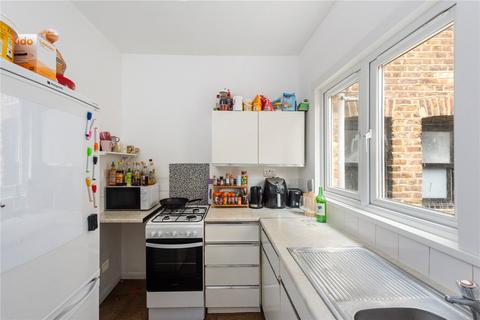 3 bedroom apartment for sale, Finsbury Park Road, London, N4