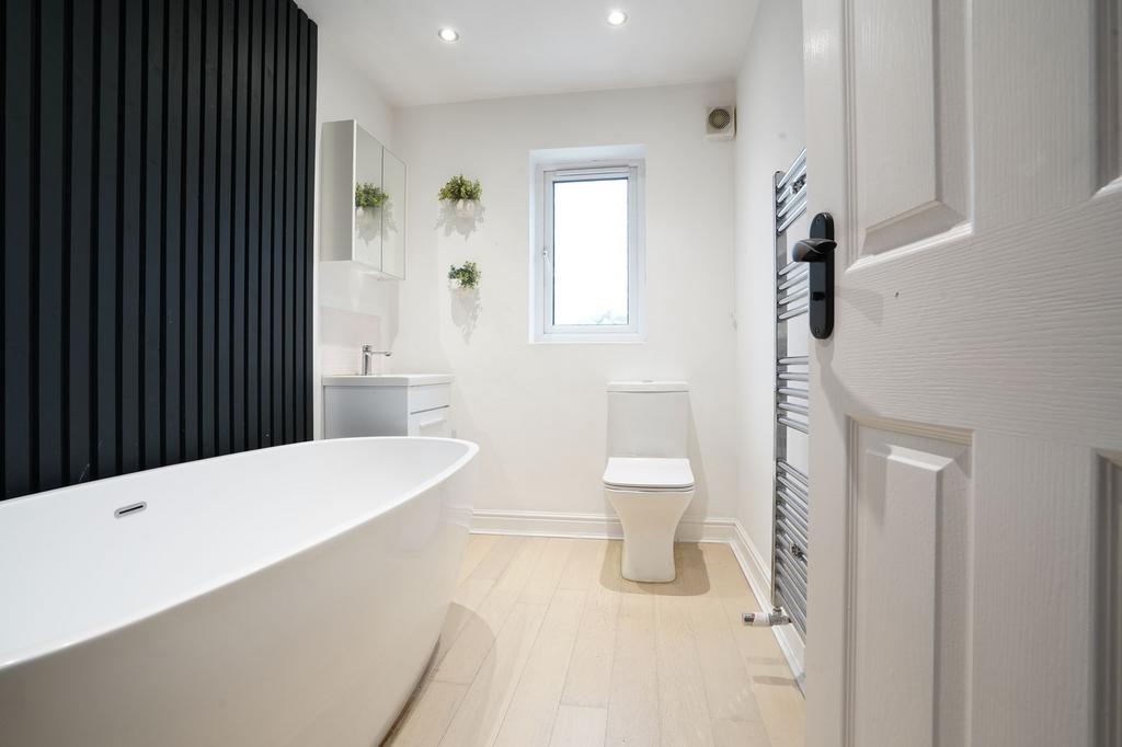 Ensuite Bathroom