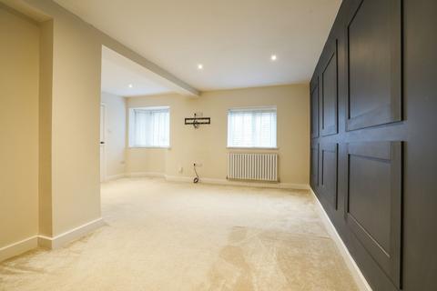 3 bedroom semi-detached house for sale, Pavilion Way, Meltham, HD9