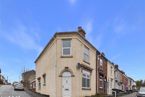 2 bedroom end of terrace house for sale, Collis Street, Stourbridge DY8