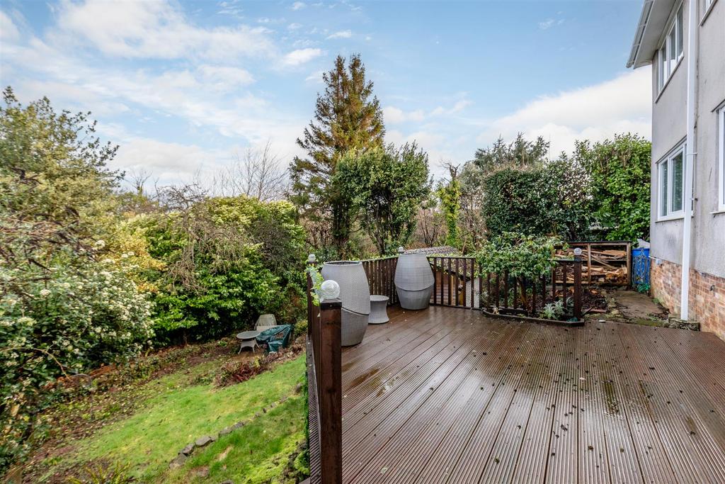 Denny View, Portishead Decking 2.jpg