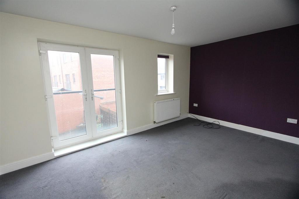 Living Room1.JPG