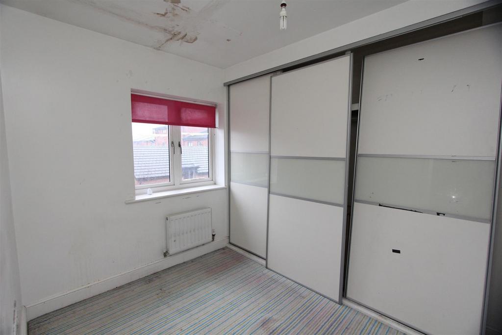 Bedroom 2.JPG