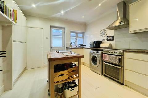 undefined, Frog Grove Lane, Guildford