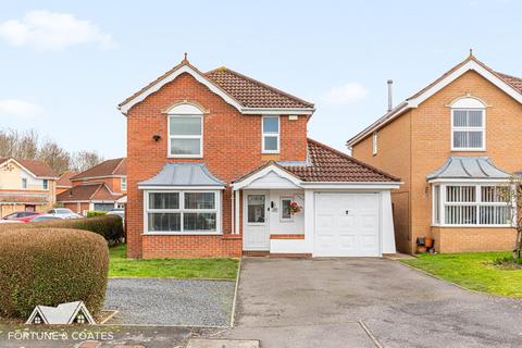 4 bedroom detached house for sale, Challinor, Harlow