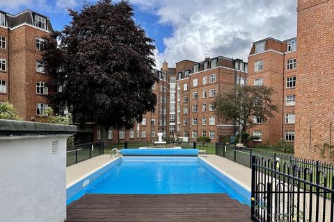 3 bedroom flat to rent, Belgrave Court, Wellesley Road, London W4