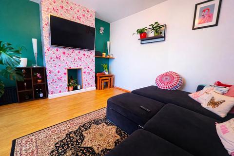 3 bedroom semi-detached house for sale, Nevin Road, Chester CH1