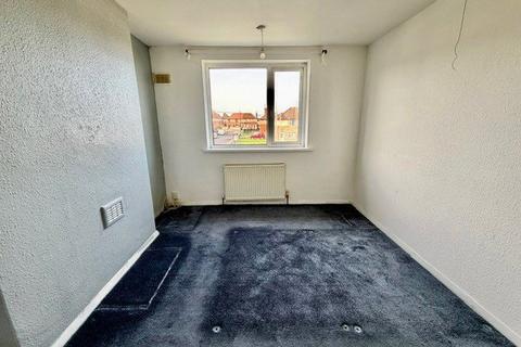 3 bedroom townhouse for sale, Canterbury Avenue, Bradford, West Yorkshire, BD5