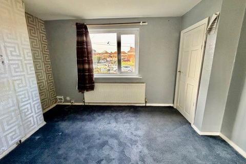 3 bedroom townhouse for sale, Canterbury Avenue, Bradford, West Yorkshire, BD5