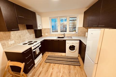 2 bedroom flat to rent, St. John's Way, London N19