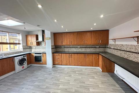 2 bedroom terraced house to rent, Holborn Street, Sudden, Rochdale
