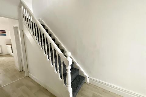 4 bedroom terraced house for sale, Old Castle Road, Llanelli