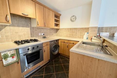 1 bedroom flat for sale, Haworth Close, Halifax