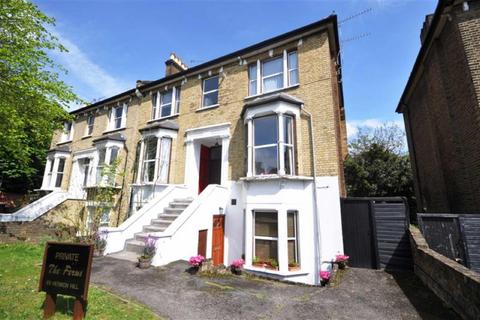 2 bedroom apartment to rent, Hermon Hill, Wanstead