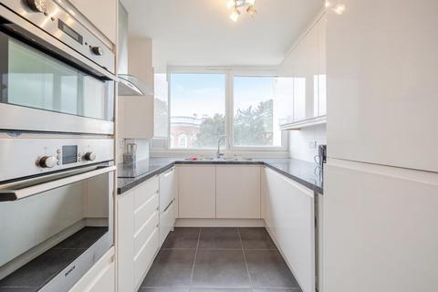 2 bedroom flat to rent, Hendon Hall Court,  Parson Street,  NW4