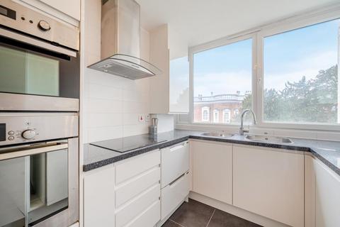 2 bedroom flat to rent, Hendon Hall Court,  Parson Street,  NW4