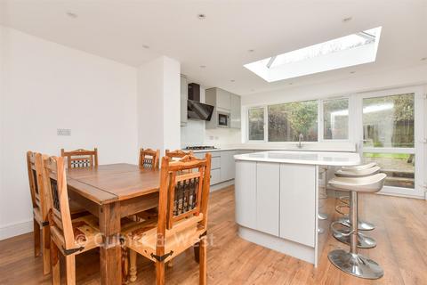 Hindhead Way, Wallington, Surrey