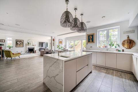 5 bedroom detached house to rent, Pelling Hill, Old Windsor, Windsor, Berkshire