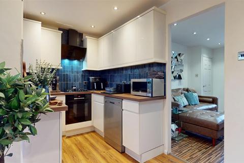 undefined, Aintree Close, Milton Keynes MK3
