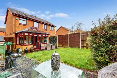 Aintree Close, Milton Keynes MK3