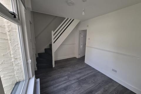 2 bedroom terraced house to rent, Belfast Road, Liverpool, L13