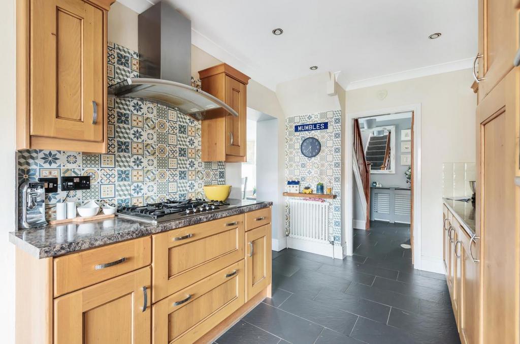 Kitchen 3.jpg