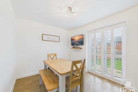 4 bedroom detached house for sale, Snowdrop Crescent, Lydney GL15