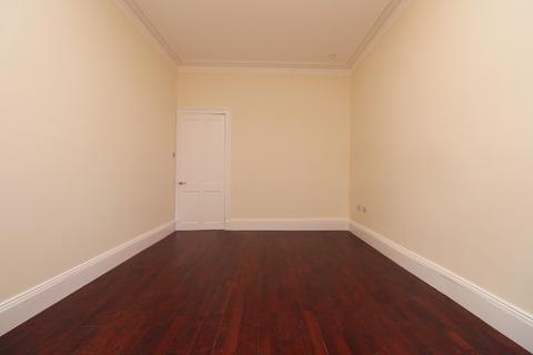 2 bedroom flat to rent, Copland Road, Glasgow G51