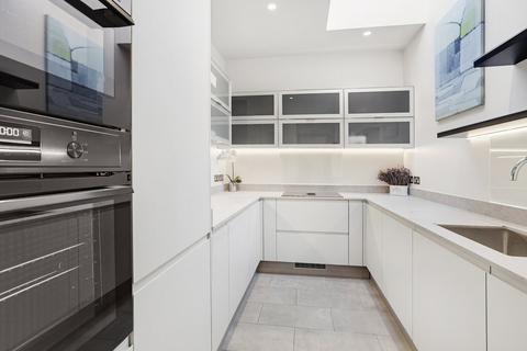 undefined, 14 Ennismore Gardens, Knightsbridge, London