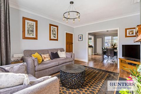 undefined, Layton Lane, Rawdon, Leeds
