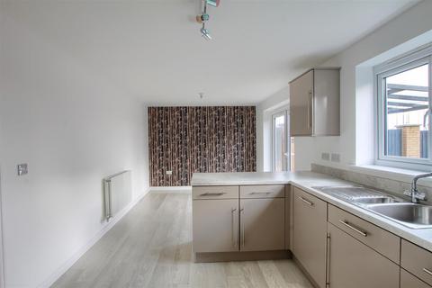 5 bedroom detached house to rent, Glevum Avenue, Ingleby Barwick
