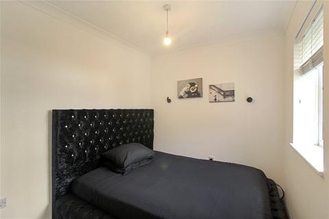 1 bedroom apartment for sale, London Road, Benfleet, Essex, SS7