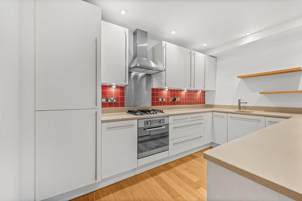 Apartment in London - View 5