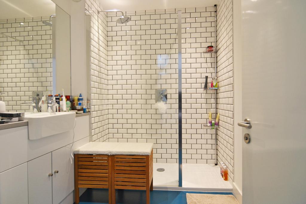 En-suite Shower