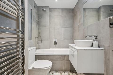 undefined, St. Quintin Avenue, London