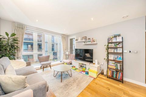 2 bedroom flat for sale, Eltringham Street, London SW18