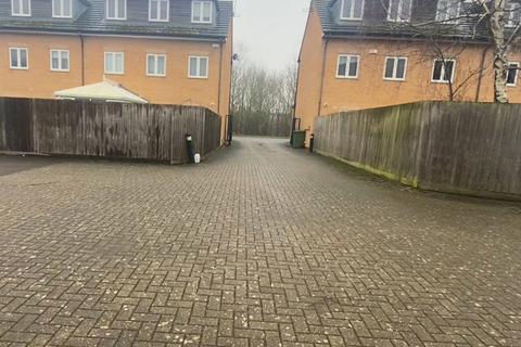 undefined, Single Garage To Let