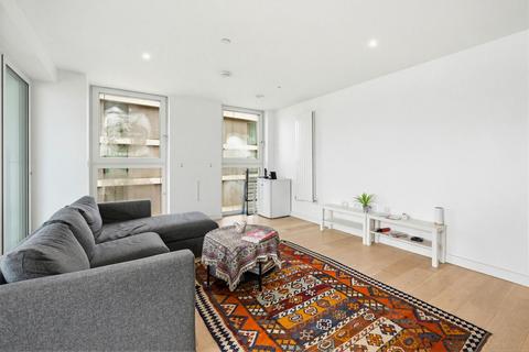 3 bedroom apartment for sale, Carrick House, Royal Wharf, E16